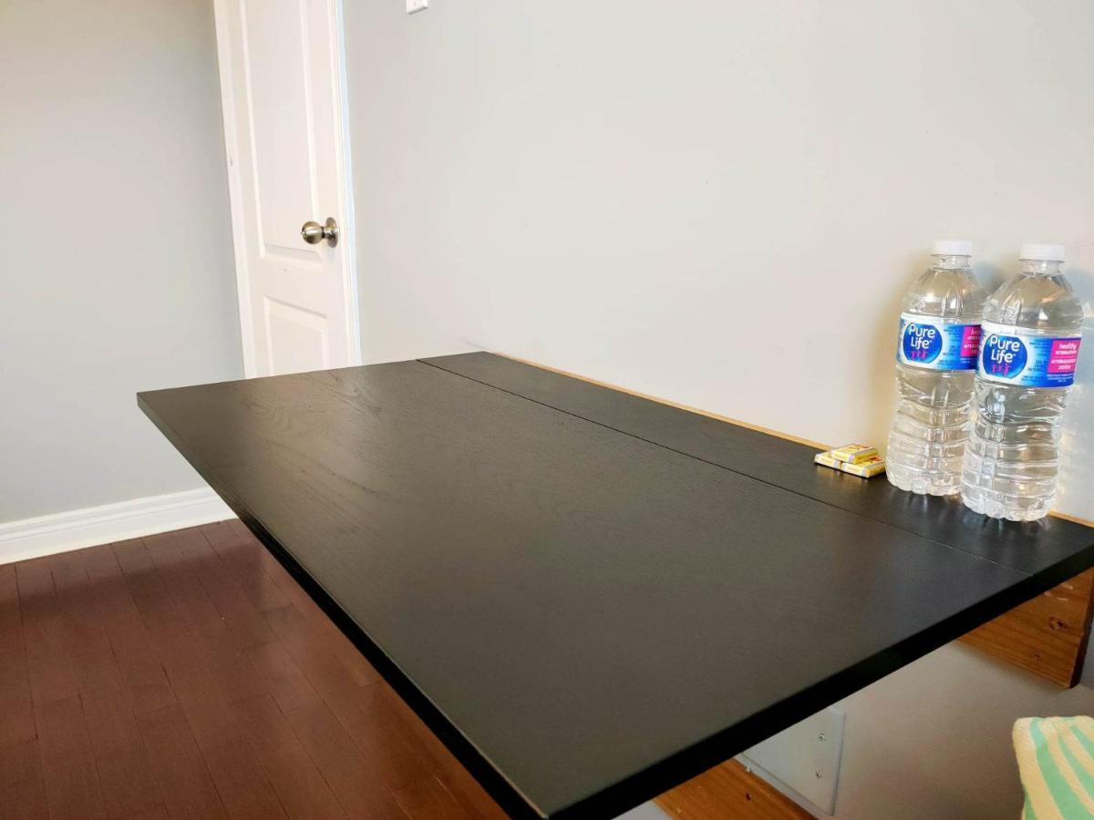 Affordable Room With Free Parking In Newmarket On Exteriör bild